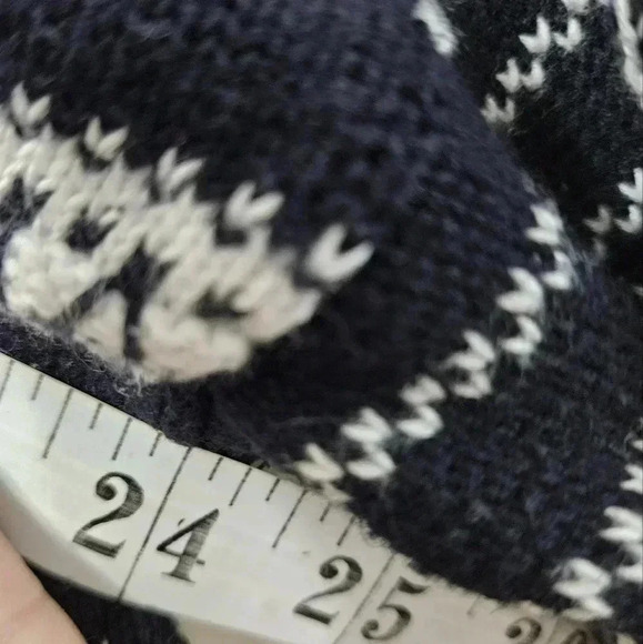 VINCE V Neck Sweater - Picture 7 of 9